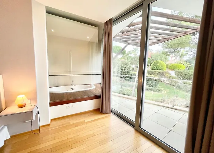 Modern In Gated Complex Sierra Blanca