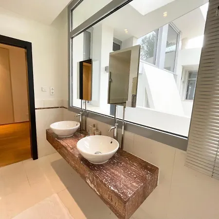 Modern In Gated Complex Sierra Blanca