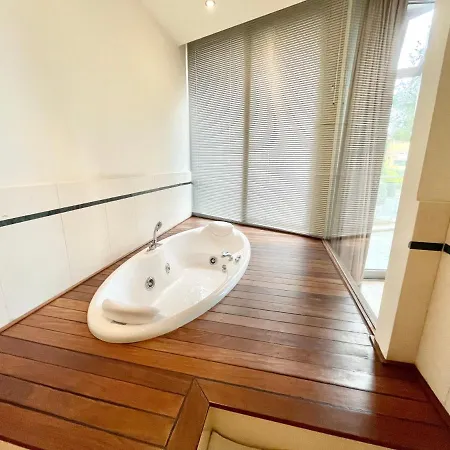 Modern In Gated Complex Sierra Blanca Villa