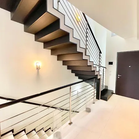 Modern In Gated Complex Sierra Blanca