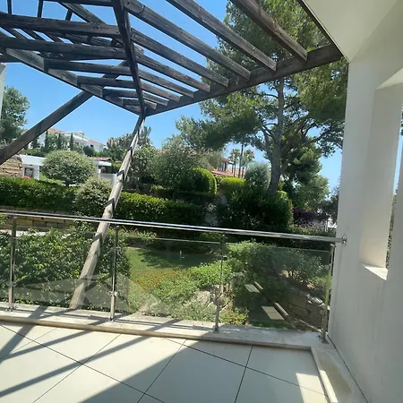 Modern In Gated Complex Sierra Blanca