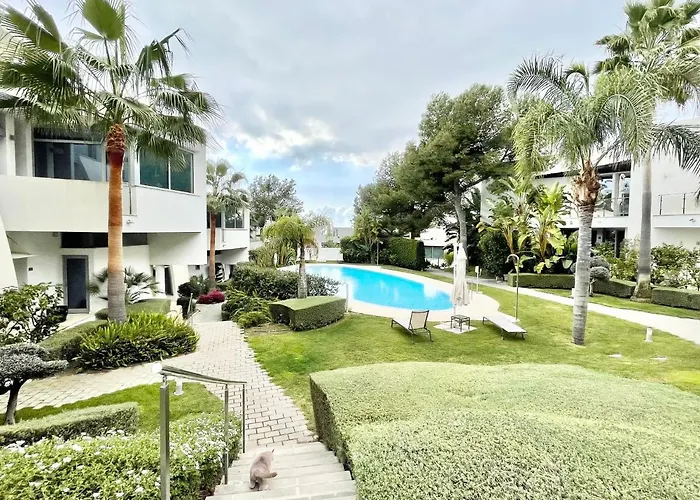 Villa Modern In Gated Complex Sierra Blanca *