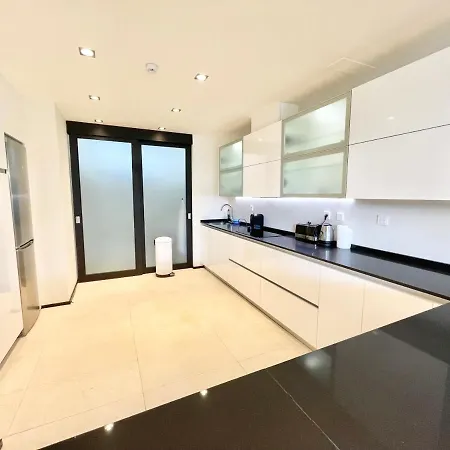 Modern In Gated Complex Sierra Blanca * Марбелья